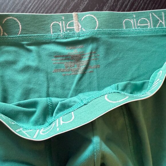 Men's Calvin Klein Boxer Briefs - Picture 2 of 3